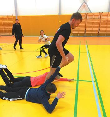 Barn- och ungdomsidrott Barn- och ungdomsidrott Ålands Idrott har inom styrelsen tillsatt en arbetsgrupp bestående av Lillemor Fagerstedt, Annica Östermalm, Anders Eriksson, Ida Lindqvist och Marcus