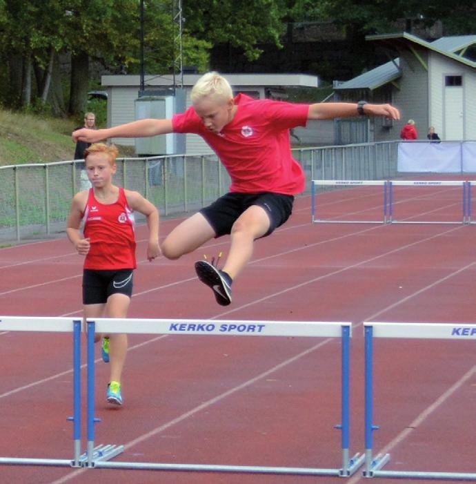 Trippelvinnare i F 11 blev Natalie Rantzer från IK Hinden i Nybro. I F 9 vann Elona Berbatovci både 60 m och 400 m.