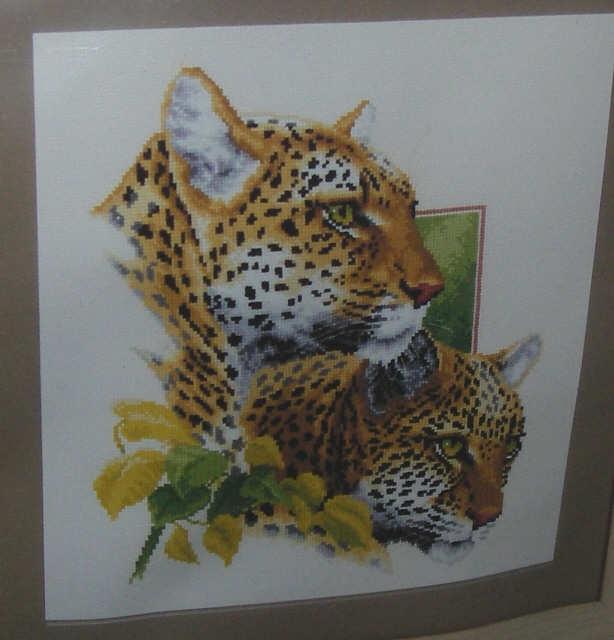 cm 2788 398 SEK Vervaco. Leopardfamilj.