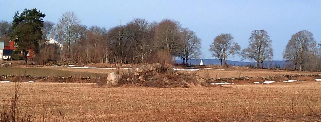 Området ligger inom riksintresseområdet Latorpsplatån som består av odlingslandskap med lång kontinuitet, naturbetesmarker och ädellövskog samt berggrund av kalksten och alunskiffer.