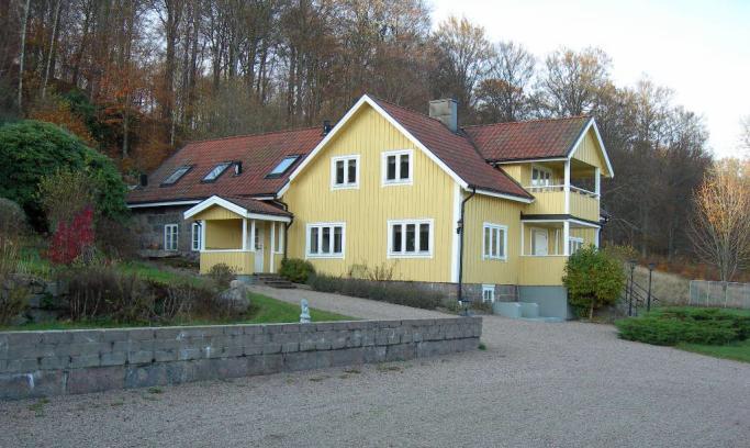Brygghuset uppfört ånyo år 1830. Värdet av samtliga byggnader sattes till 3.508 riksdaler 8 sk Banco.