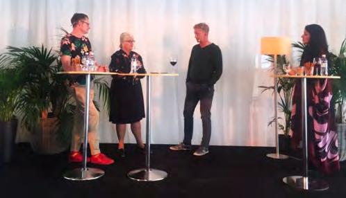 Här finns sköna fåtöljer, kylar med iste, wifi och kaffe och möjlighet att ta möten, jobba eller träffa nya människor.