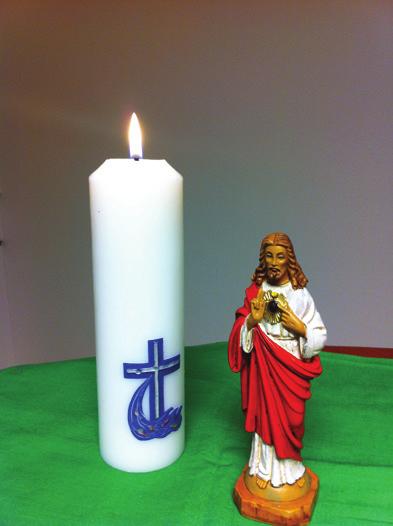 Ta med En duk (gärna i den liturgiska färgen vilett), ett ljus (ert Kristusljus ) ett krucifix, en staty/ikon/bild på Kristus. Bibel, ev barnbibel. ev: korg med hjärtan.