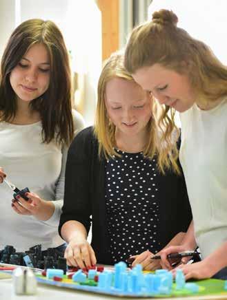 Uppföljning prioriterade målområden - förbundsövergripande UPPFÖLJNING AV PRIORITERADE MÅLOMRÅDEN KUNSKAP, UTVECKLING OCH LÄRANDE Minst 90 % av eleverna ska erhålla examensbevis.