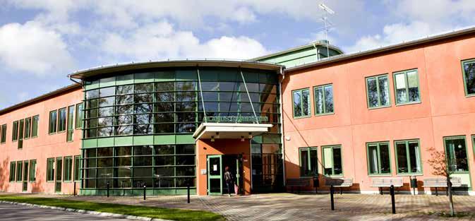 Verksamhetsberättelser - Ölands Gymnasium ÖLANDS GYMNASIUM EKONOMISKT UTFALL Ölands Gymnasium gick in i 2016 med en kostymanpassning på 0,3 mkr gällande restaurang- och livsmedelsprogrammet samt 0,1