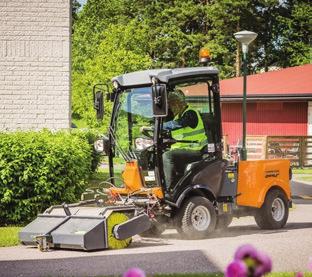 mycket effektiva och lättkörda redskapsbärare tillsammans med det breda urvalet
