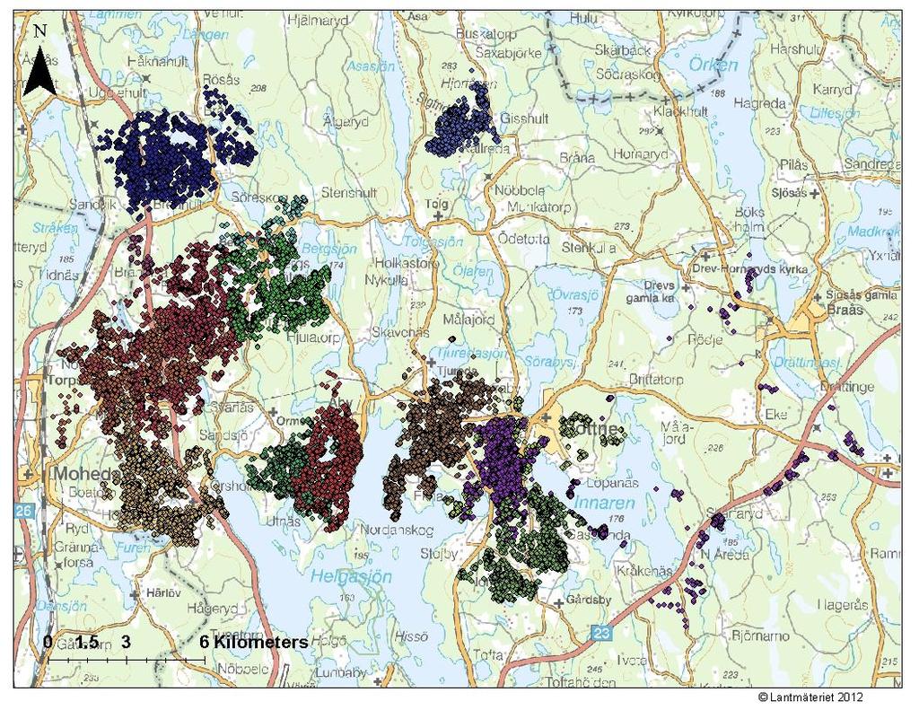 Här rapporterar vi vad som hänt under det tredje året i försöksområde Växjö av 17 vuxna älgar mellan februari 2011 och 2012. Som bilaga redovisas positionerna under fyra tidpunkter under året.