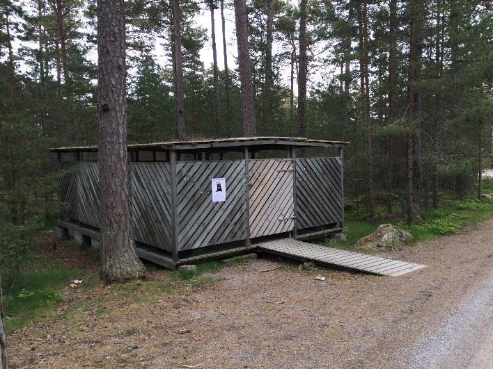 Fig. 8 Uppsamlingsplats för hushållsavfall Tele TeliaSonera Skanova Access AB är huvudman för telenätet. FÖRÄNDRINGAR BEBYGGELSEOMRÅDEN Planförslaget omfattar fastigheten Eknö 1:501.