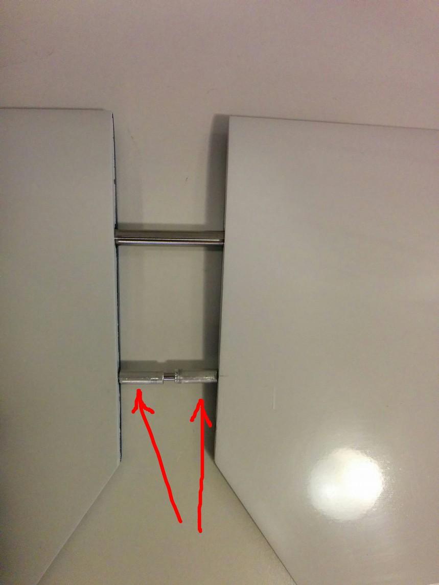 13. Lärdommar och vad återstår? För att slippa att blya stjärten borde jag satt drivaccen längre bak. Det hade varit enkelt att få till med en annan utformning av plattan där BEC och mottagare sitter.