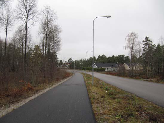 Parkering Biltrafik Kollektivtrafik Skolbuss Parkering föreslås inom kvartersmarkens västra delar i anslutning till Vattentornsvägen.