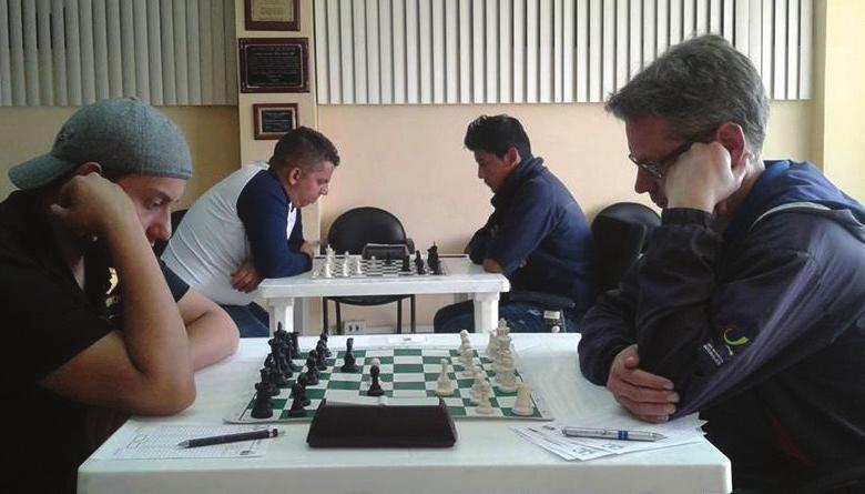 Ferdinand Hellers trivs återigen på schackklubben Tema ...