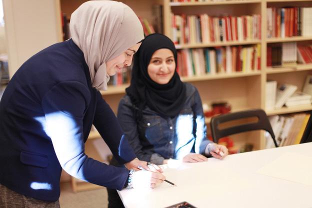 Studieförbunden ger utrymme för möten mellan nyanlända och etablerade Uppsalabor. Foto: Felicia Sjögren som ska ges i ett anpassat tempo och upplägg för att passa målgruppen.