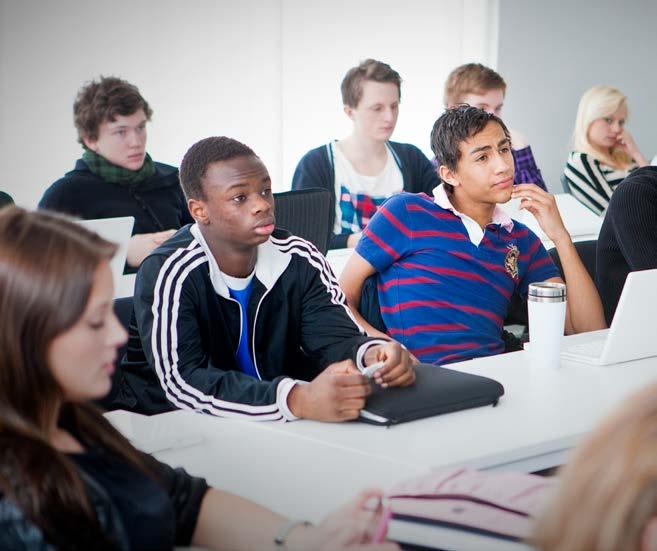 Övergång till arbete och studier Den senast tillgängliga statistiken om ungdomars övergång till arbete och studier efter gymnasieskolan visar resultat för elever med slutbetyg våren 2013.