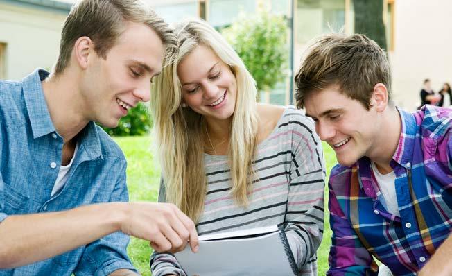 Övergång till arbete och studier Gymnasieskolan har en viktig uppgift att förbereda ungdomar för fortsatta studier och för arbetslivet.