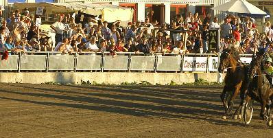 Romme Telefon 0243-23 95 00 www.dalatravet.se info@dalatravet.se 103,6 MHz DAGENS PROGRAM Kl. 14.00 V75 från Solvalla i Charlies Bar Kl. 15.00 Banan öppnar Kl. 15.00 Inskrivningen öppnar (0243-23 91 16) Kl.