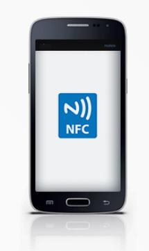 HANTERING MED ELLER UTAN SMARTPHONE En smartphone är en huvudkomponent i systemet för tillträdeskontroll som kopplar ihop alla systemenheter. Du behöver inga andra drivenheter.