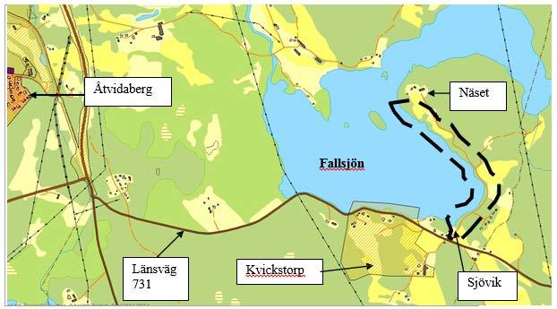 på mindre grus- vägar som går till enstaka bostadshus eller stugområden. Tillgängligheten är också be- gränsad i öster då många privata tomter skärmar av stranden från vägen.