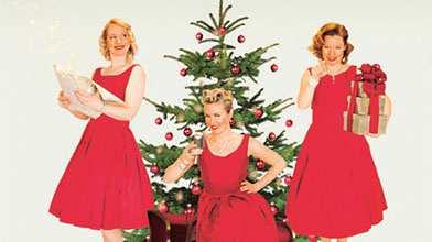 Tisdagen den 4 december, A Swingin Christmas Med musikalisk lekfullhet bjuder trion Smoke Rings Sisters på det allra bästa ur den svenska och amerikanska julrepertoaren, från