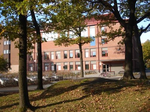 Utbildning inom idrottsmedicin Ejnar Eriksson har alltid varit road av undervisning och 1992 startade han tillsammans med Bengt Saltin kursen Idrottsmedicin och idrottsmedicinsk forskningsteknik, en