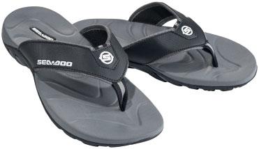 SEA-DOO-SANDALER Moderiktiga lätta sandaler och bekväm design. Halkskydd i form av gummiinlägg i sulan.