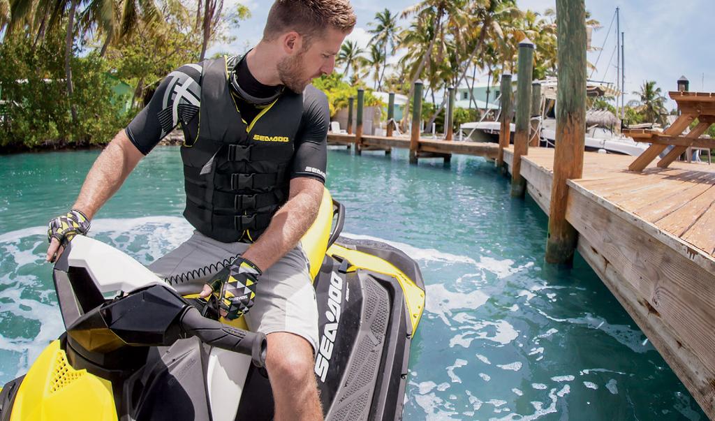 Enkel anslutning till Sea-Doo SPARK-kablaget. Med eluttaget kan två elektriska tillbehör anslutas. Krävs för installation av Sea-Doo SPARK-djupmätare (295100590).