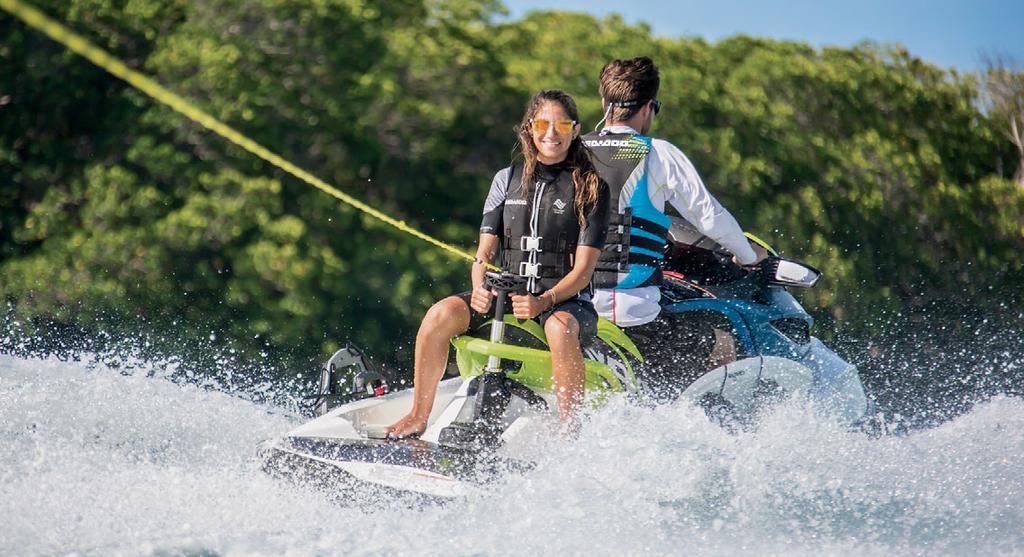 Anpassa DIN SEA-DOO- SKOTER MED HELT INTEGRERADE TILLBEHÖR Infällbar dragstång 41 Du kan anpassa vattenskotern på otaliga sätt, vilket gör att det finns en Sea-Doo-skoter för alla användningsområden