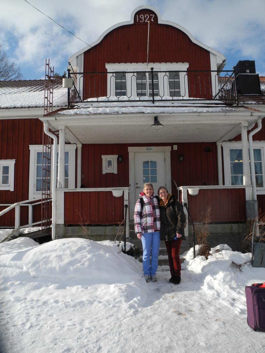 Rapport från den landsbygdspolitiska konferensen Glada att vi fått förtroendet, trots vår korta tid som medlemmar i partiet, lämnade vi Storuman tidigt lördag morgon för att delta i