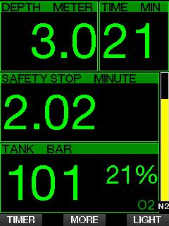 VARNING! Under alla dyk ska du utföra ett säkerhetsstopp på 3 5 meter (10 15 fot) i 3 5 minuter även om inget dekompressionsstopp krävs. 3.8.
