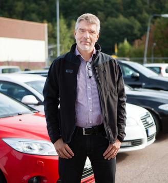 Personbilar Företagsbilar och fritidsfordon Under 2013 såldes totalt 23 100 personbilar på marknadsplatsen kvd.se och KVD var därmed landets största förmedlare av begagnade bilar.