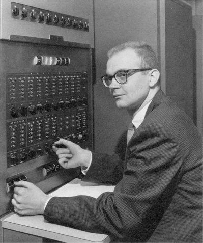 Knuth programmerade själv ett system (TEX ), inklusiva typsnitt, som gör det möjligt att själv skapa dokument med