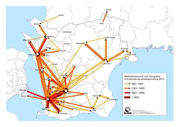Bildtext: Mellankommunal och länsgränsöverskridande arbetspendling år 2015 Infrastruktursatsningar i Skåne skapar förutsättningar för kollektivtrafiken Infrastrukturåtgärder och trafikering samspelar