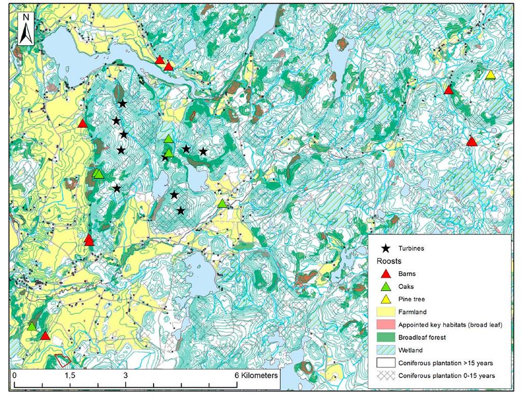 Figur 3.7. Boplatser som användes av de radiomärkta barbastellerna. Röda trianglar = lador, gröna trianglar = ekar med lös bark, gula trianglar = tallar med lös bark.