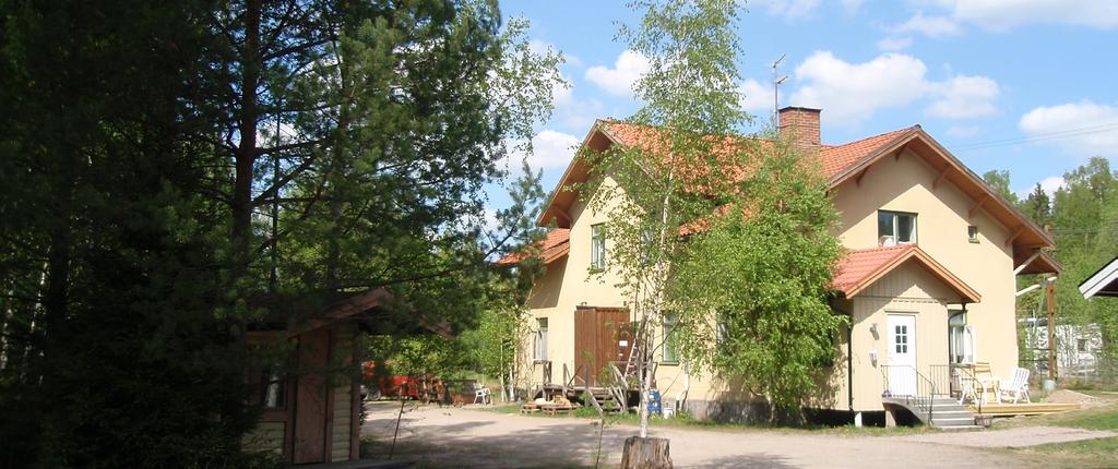 Förord Broddbo är en jordbruksbygd med gamla anor belägen intill Fornebyåsen centralt i Sala kommun. Orten har genom tiderna varit en viktig hållplats för vägfararna som reste till och från Dalarna.