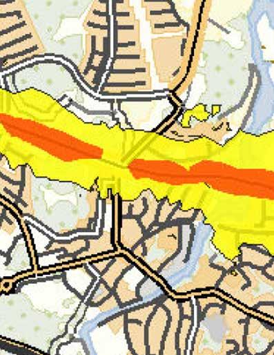 bullerstörningar. Behov av risk- och störningsutredning får bedömas närmare i kommande detaljplaner. Farligt gods E22 norr om programområdet är farligt godsled.