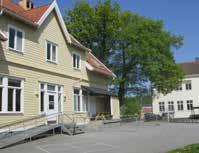 och familjer de tider förskolan är stängd. Ekebacken ligger i nära anslutnig till förskolan och kan vara ett komplement till förskolans egna gård. Läs mer under Skolor och förskolor på s. 28.