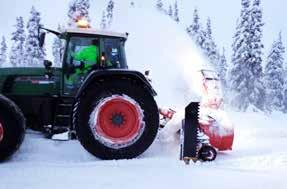 En serie med robust byggda snöslungor i proffssegmentet. Snöslungan har en kombination av raka sidoväggar och asymmetrisk konstruktion. Fläktdiameter på hela 850 mm.