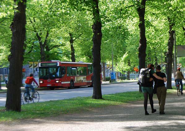 ÖVERSIKTSPLANEN Hur staden ska växa FRAMKOMLIGHETSSTRATEGIN Planering av stadens vägar och gator STRATEGI FÖR OFFENTLIGA RUM GRÖNARE STOCKHOLM Riktlinjer för stadens parker och grönområden Cykelplan