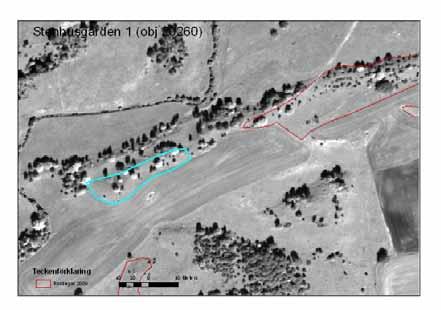 Lokal 5. Stenhusgården (objekt 20260) Lokalbeskrivning Lokalen ligger ca 3,5 km söder om Vartofta. Det undersökta området på ca 4500 m 2 är en sydostvänd sida av en längre rullstensås.