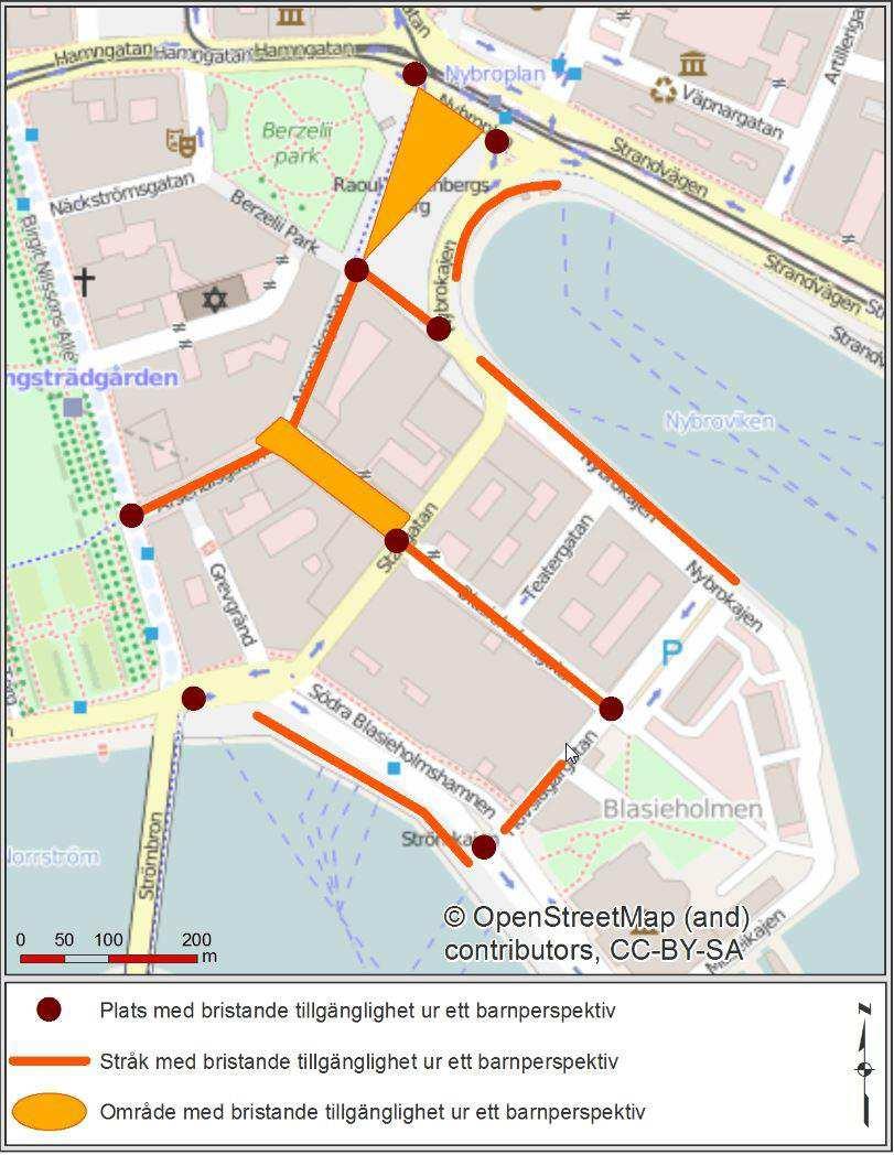 Nybroplan och via antingen Nybrokajen ut eller via Arsenalsgatan och de centrala delarna av Blasieholmen. Platsbesöket bekräftade trafikutredningens slutsatser om en rörig trafiksituation.