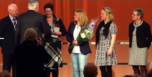 Grattis Munkedal - Sveriges Seniorvänligaste kommun 2013! Med pompa och ståt delade SPF återigen ut pris till årets seniorvänligaste kommun 2013.