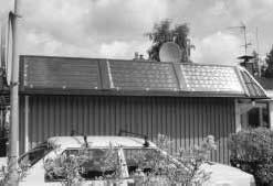 Med 5 m 2 solfångare integrerad i ett garagetak täcks