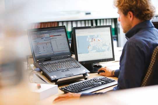 Hitachi ger omfattande stöd till var och en av återförsäljarna inom det europeiska nätverket, så att de kan
