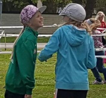 LABYRINT för skolor och eftermiddagsklubbar LABYRINTORIENTERING (LabyrintOl): Är ett trevligt sätt att röra på sig på t.ex skolgården eller på gymnastik timmen.