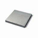 Markbeläggning MARK Slät platta 350x350x40 grå Släta betongplattor med fasad kant ger en snygg och