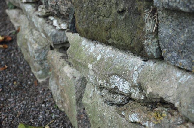 8 Grav, bogårdsmur och kulturlager vid Östra Hargs kyrka Figur 3.