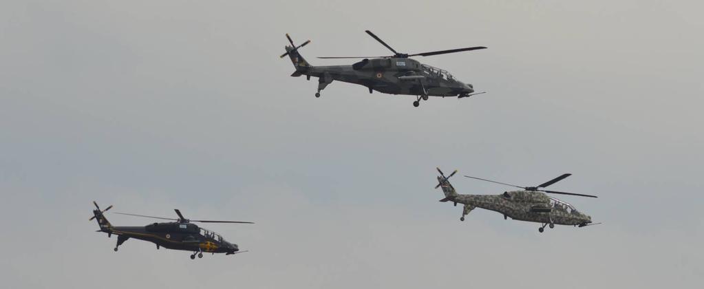 Försvarsutställningen Aero India 2017 Den indiska attackhelikoptern LCH Dhanush.
