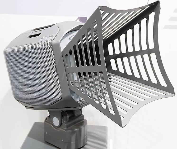 Detektions och störsystem från NCSIST (Taiwan) Störkomponenter (grönmålade) och det elektrooptiska systemet till detektions och störsystemet från NCSIST. Detektions och störsystem från Diehl m.fl.