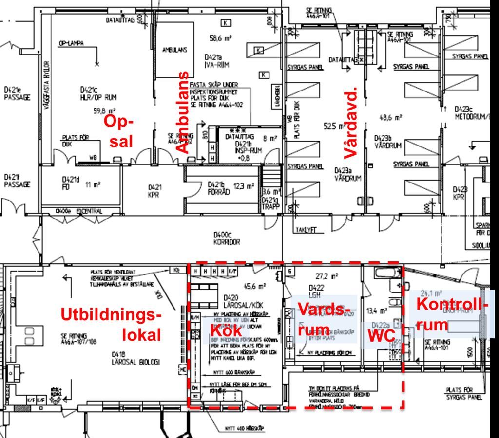 De lokaler som direkt angränsar till lägenheten utgörs av dels ett grupprum på ca 25 m2 som lämpar sig väl som teknik- och kontrollrum och dels en undervisningslokal på ca 100 m2 som även är lämplig