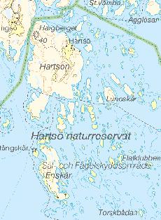 Täta förekomster av ålgräs noterades på tre punkter i de södra mer exponerade delarna av området.