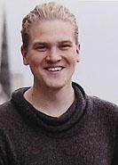Årets tiggare Berömmelsen delas (som i nobelpriset) mellan två medlemmar som visat energi och uthållighet när det gällt att tigga priser till